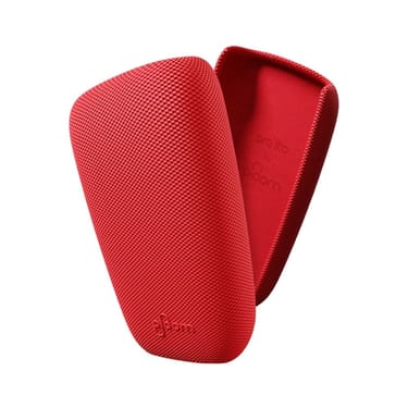 Dve textilné kryty vo farbe Special Edition Red naproti sebe