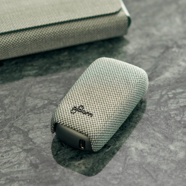 Zelený textilný kryt Ploom X a puzdro na stole