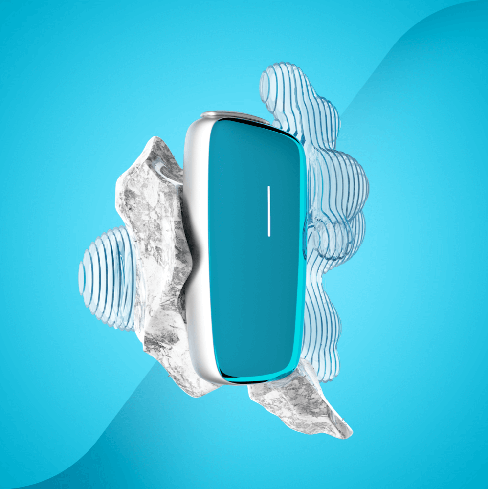 Ploom X Advanced Ocean Blue predný kryt - umelecký záber na modrom pozadí