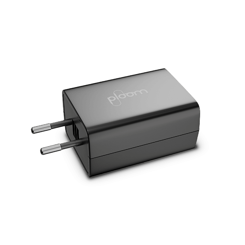 Ploom X Advanced sieťový adaptér záber z pravej strany